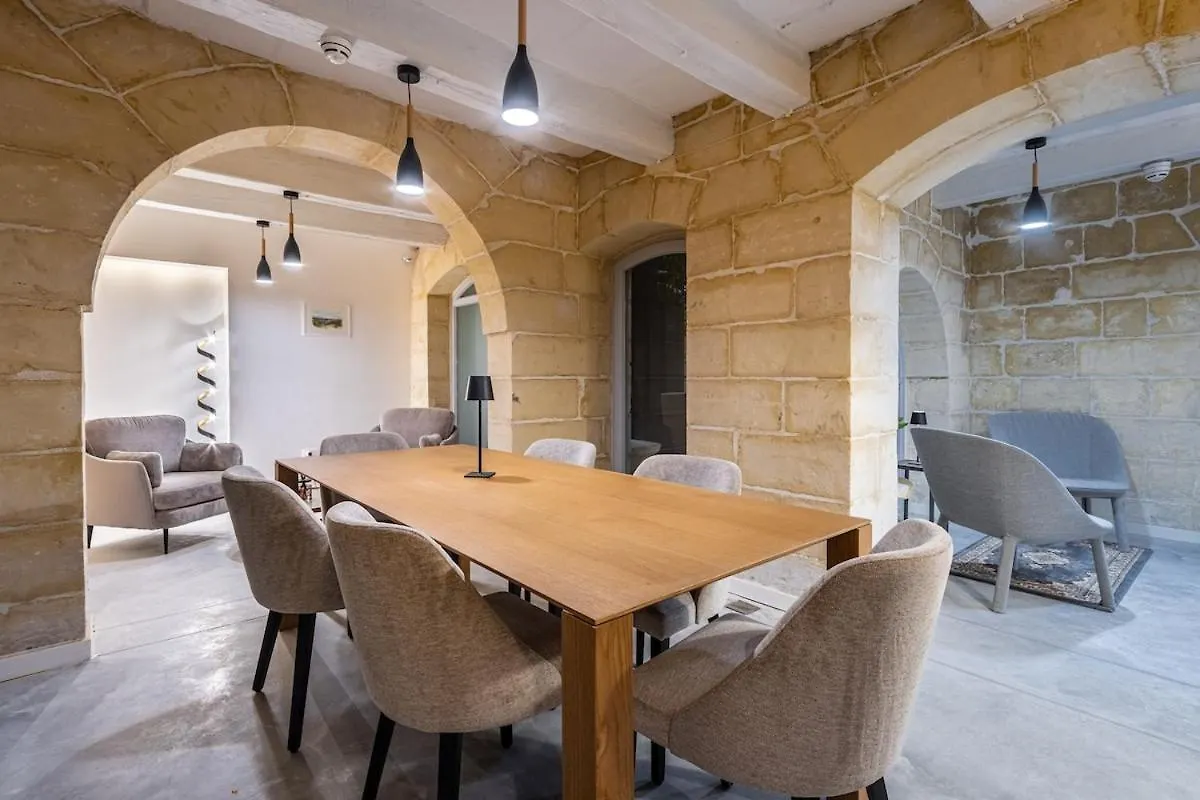 Old Theatre Suites - Montecristo Valletta Malta