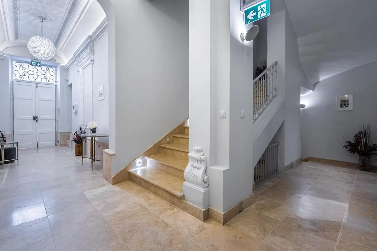 Old Theatre Suites - Montecristo Valletta Apartment